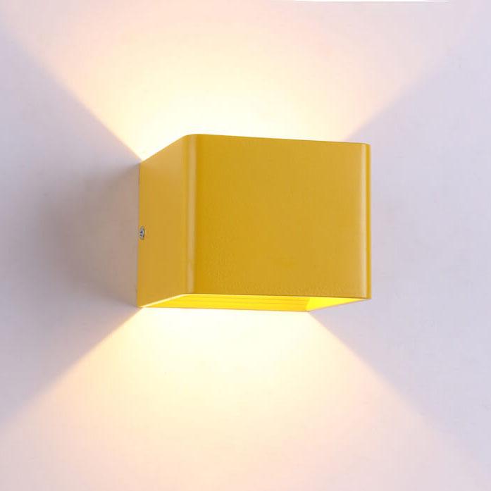 LuminSquare - Square Mini Wall Lamp made of Aluminum