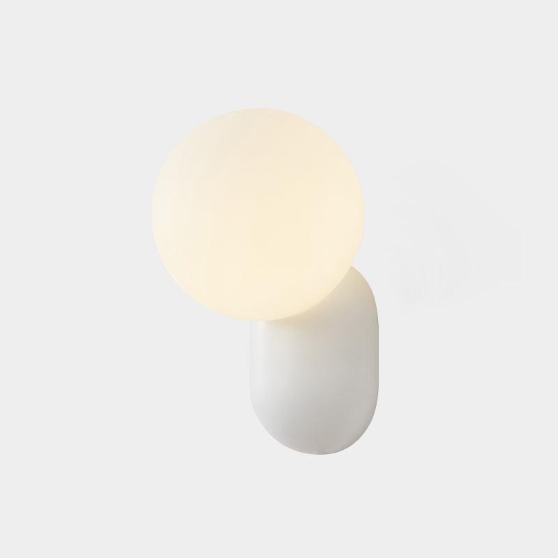 ChicGlow Resin Wandlamp – Elegance and Energy Efficiency in One